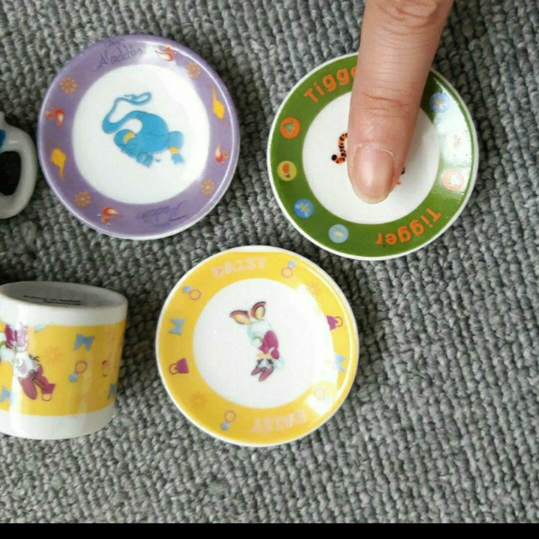 ミッキーマウス(ミッキーマウス)のミッキー　ミニチュアマグカップ エンタメ/ホビーのおもちゃ/ぬいぐるみ(キャラクターグッズ)の商品写真