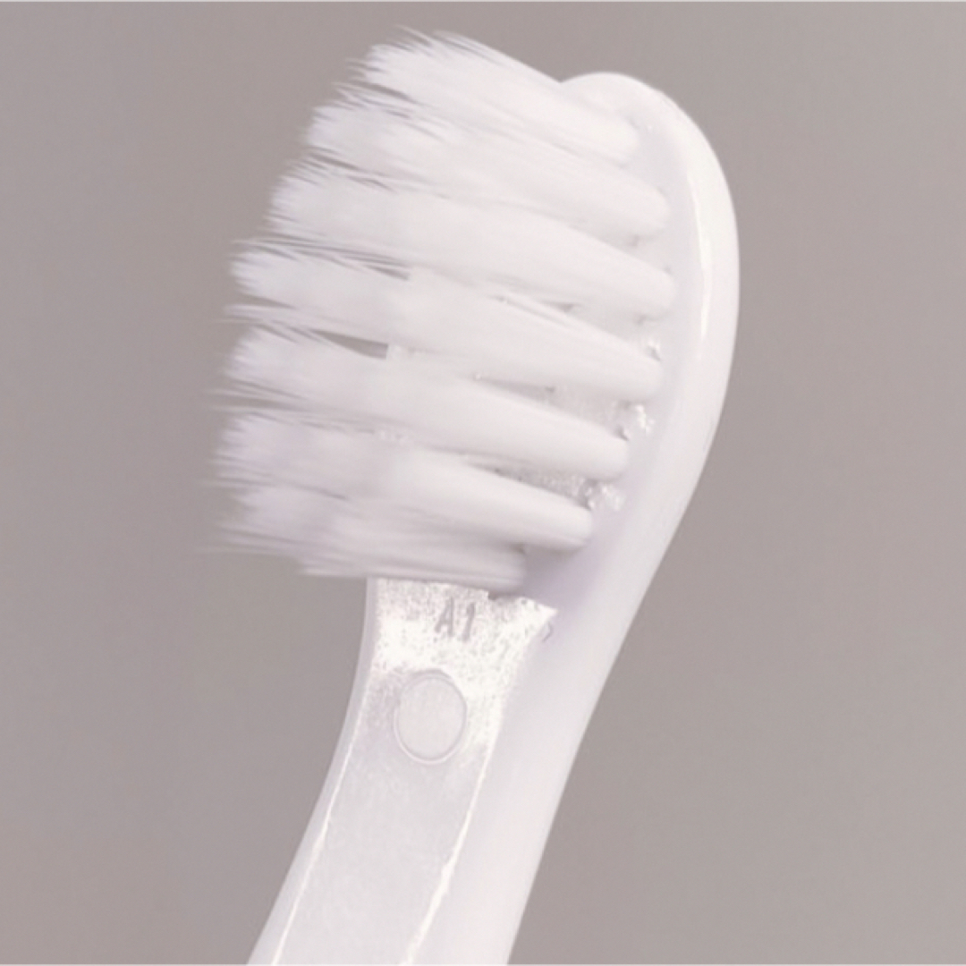 ベビー歯ブラシ　2個 キッズ/ベビー/マタニティの洗浄/衛生用品(歯ブラシ/歯みがき用品)の商品写真
