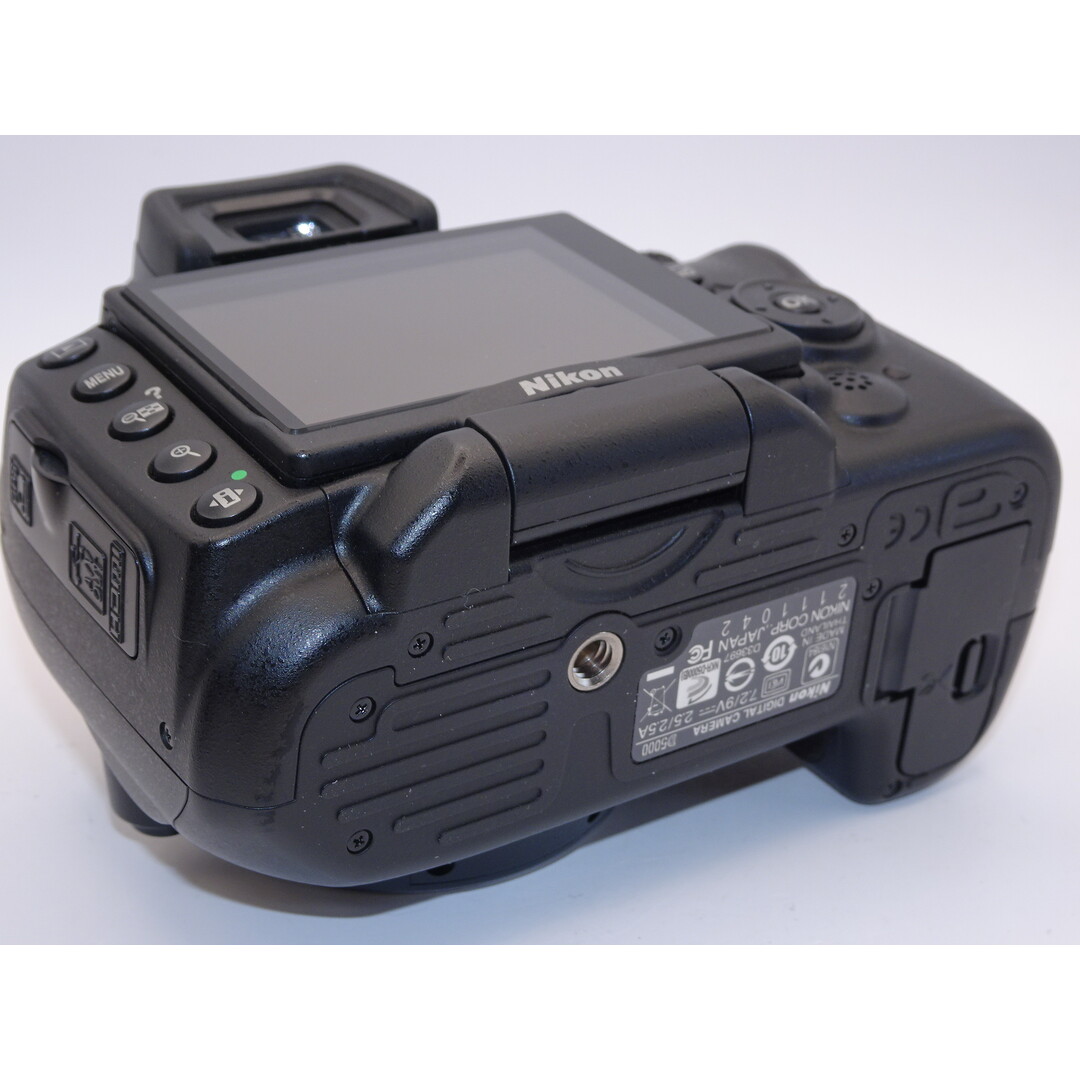 外観特上級】Nikon デジタル一眼レフカメラ D5000 レンズキット