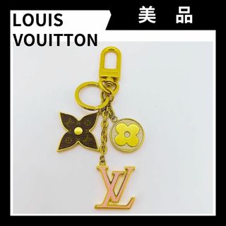 ヴィトン(LOUIS VUITTON) 金 キーホルダー(レディース)の通販 24点