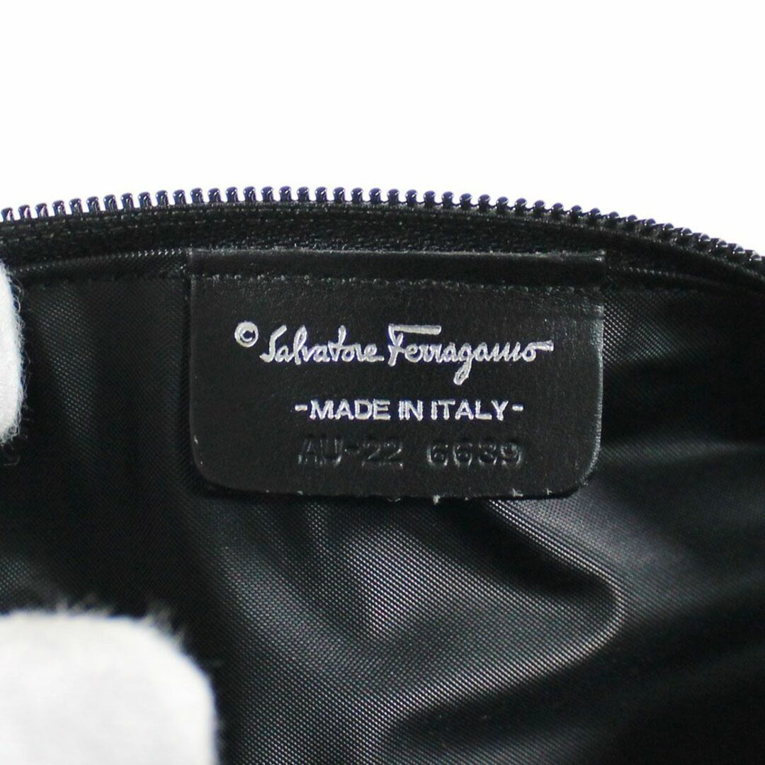 Ferragamo フェラガモ ナイロン レザー ポーチ 22-6639 ブラック gy