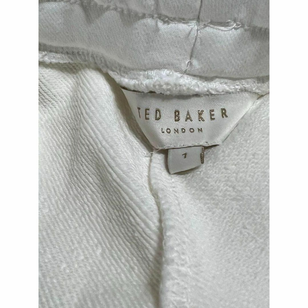 Ted Baker NICOLEZ　マグノリアパッチ ジョガー ジャージ　1