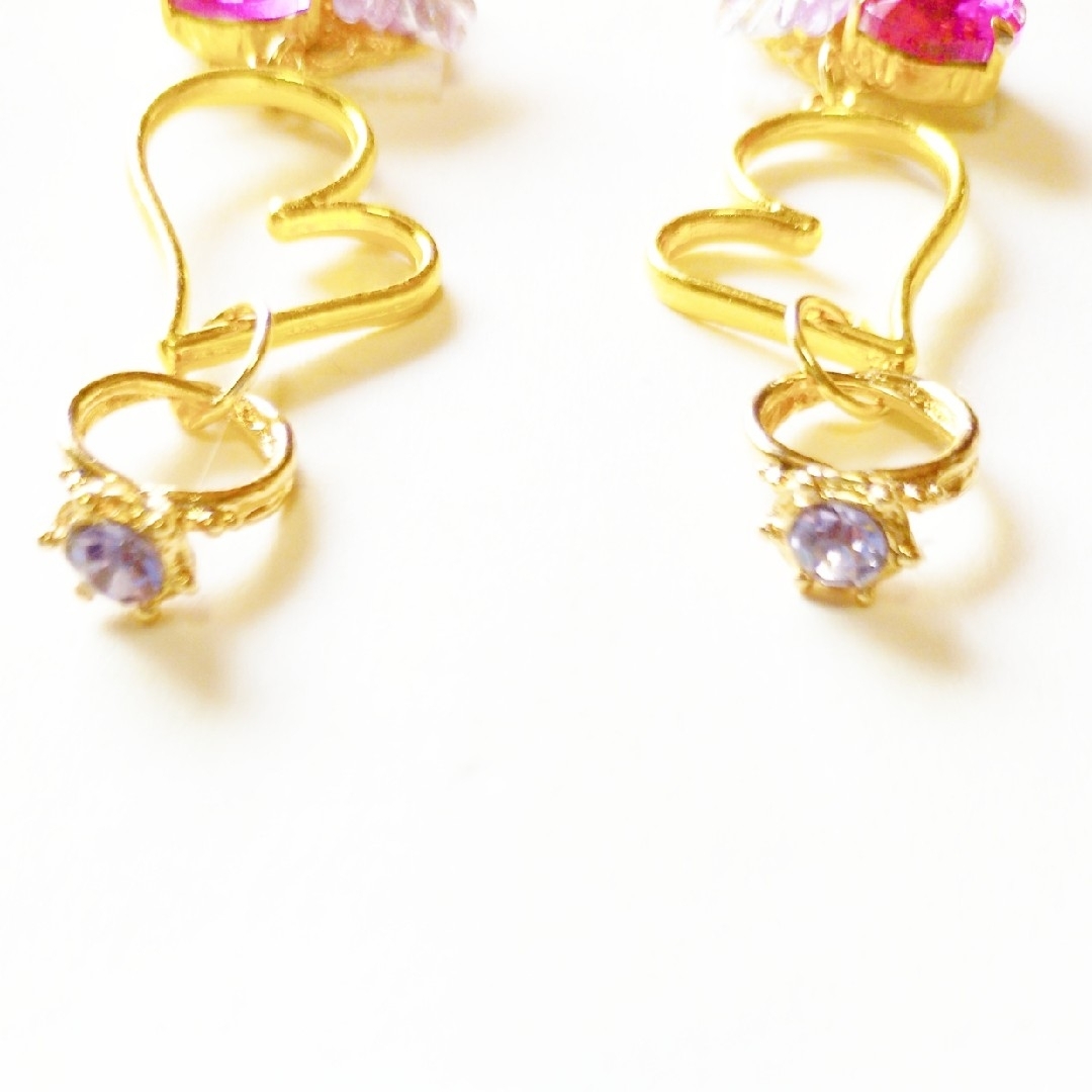 ピアスハート　指輪　リングチャーム　紫　蓄光　ピンク　揺れる　大ぶり ハンドメイドのアクセサリー(ピアス)の商品写真