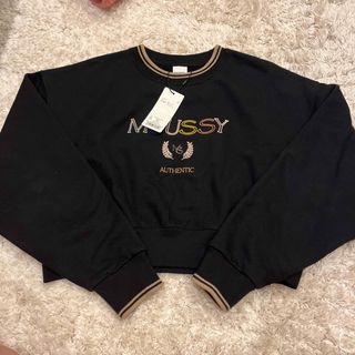 moussy - マウジー♡ロゴプルオーバーの通販 by ぶち ｜マウジーならラクマ