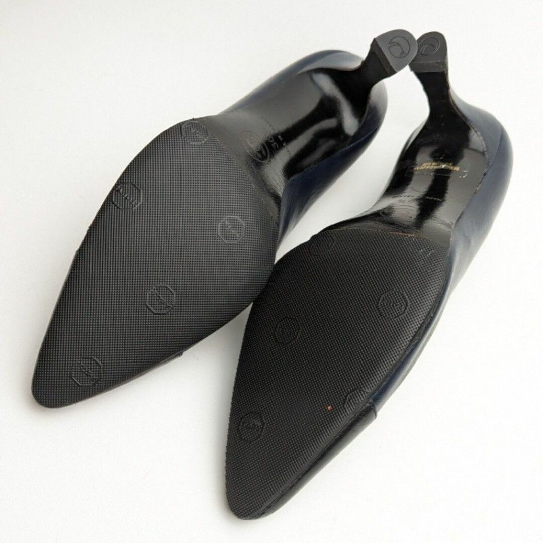 CHANEL(シャネル)のシャネル　ゴートスキン　パンプス　5.5B　36.5　約23　ネイビー レディースの靴/シューズ(ハイヒール/パンプス)の商品写真
