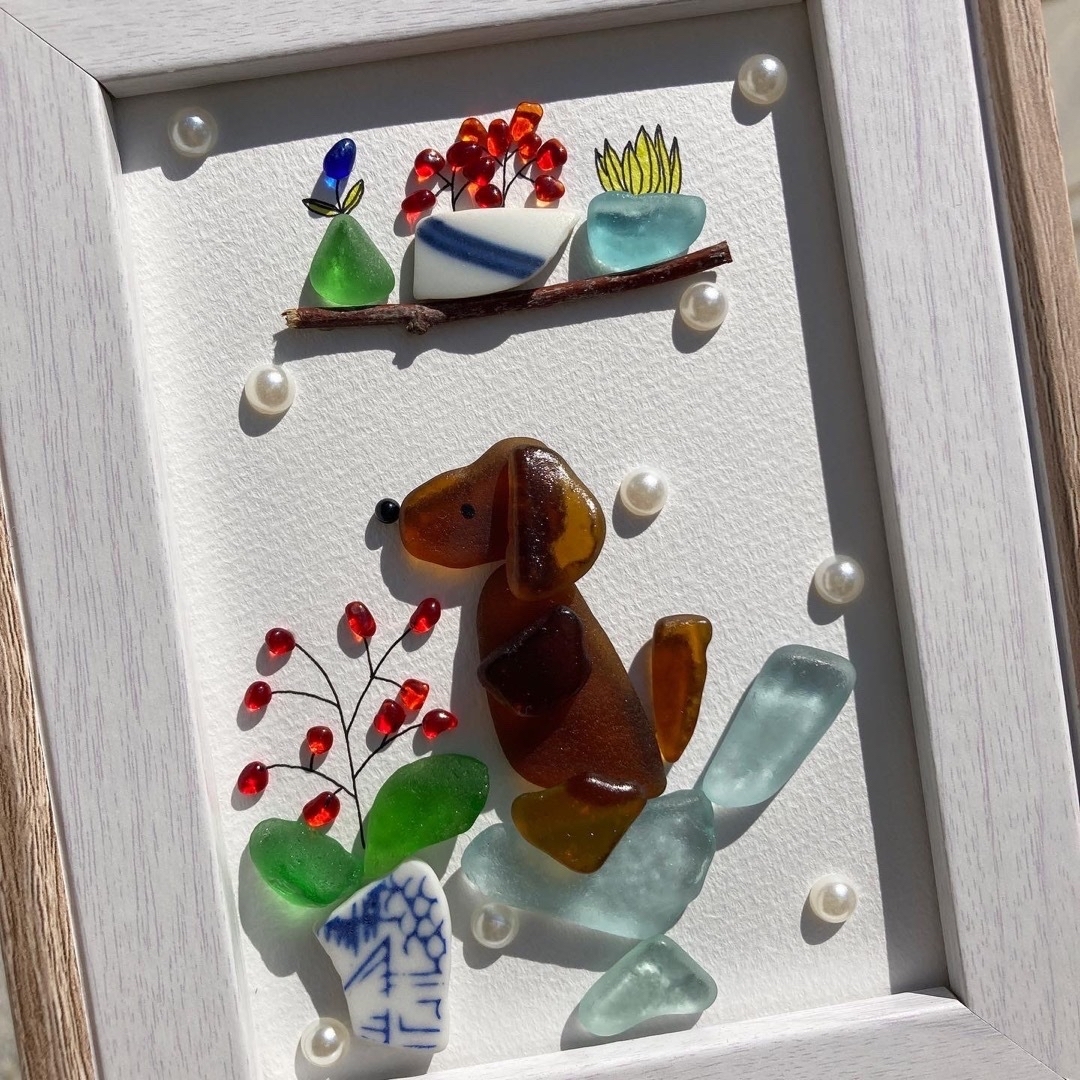 シーグラスアート ダックスフンド トイレット プレゼント 犬 ハンドメイドのインテリア/家具(アート/写真)の商品写真