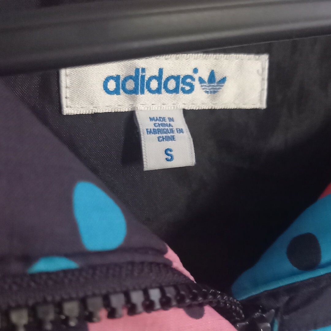 adidas　スキー　ボード　ダウン　ウェアー レディースのジャケット/アウター(ダウンベスト)の商品写真