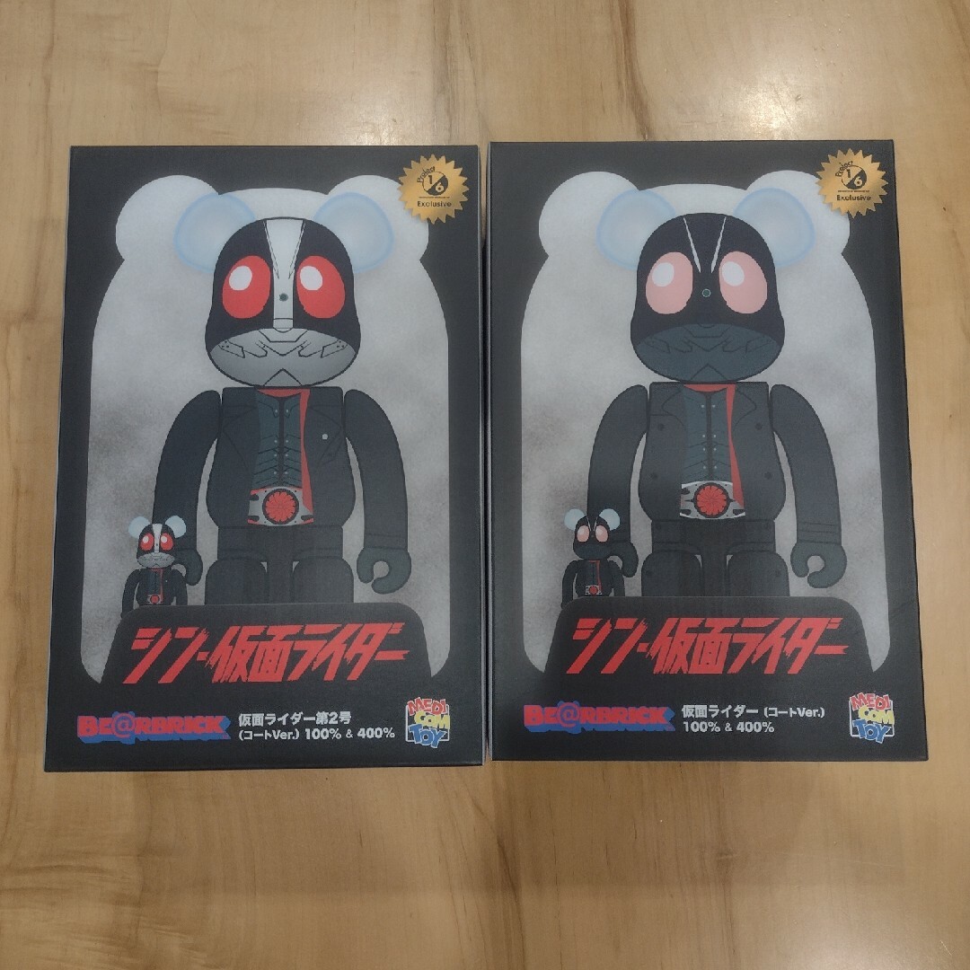 BE@RBRICK(ベアブリック)の☆新品☆ ベアブリック 仮面ライダー 1号 2号 セット 100% & 400% ハンドメイドのおもちゃ(フィギュア)の商品写真