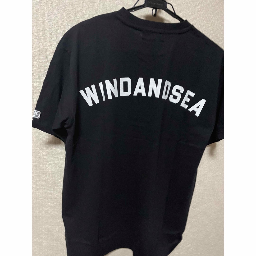 WIND AND SEA(ウィンダンシー)のWIND ANDSEA ウィンダンシー　未使用　半袖Tシャツ　L 黒　コラボ メンズのトップス(Tシャツ/カットソー(半袖/袖なし))の商品写真