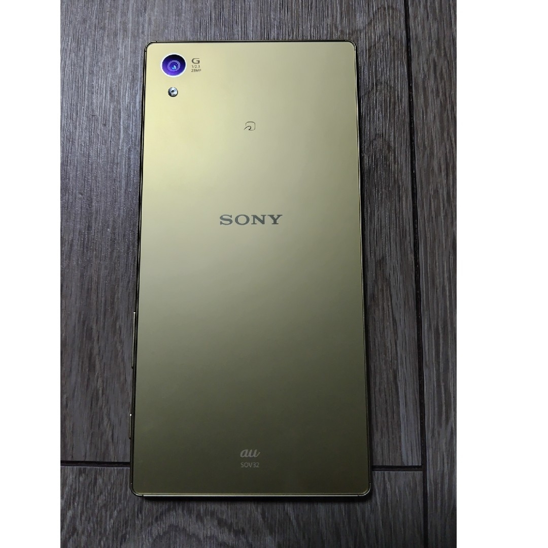 SONY Xperia Z5 SOV32 Green ジャンク品