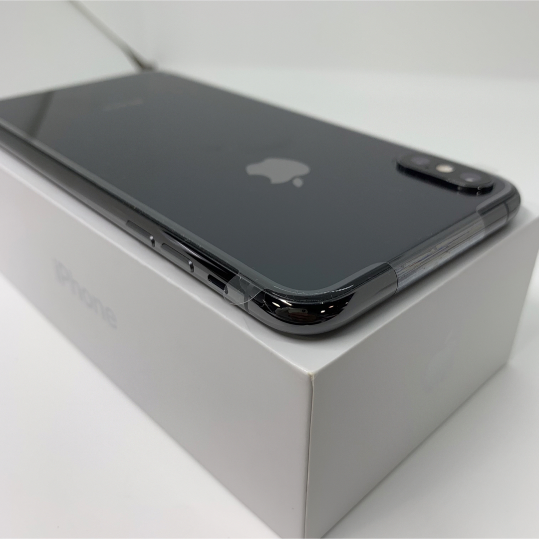 新品　iPhone Xs Max Space Gray 64 GB SIMフリー