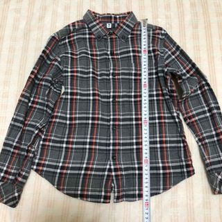 ユニクロ(UNIQLO)のUNIQLO ユニクロ ネルシャツ チェックボタンシャツ 130cm グレー調(Tシャツ/カットソー)