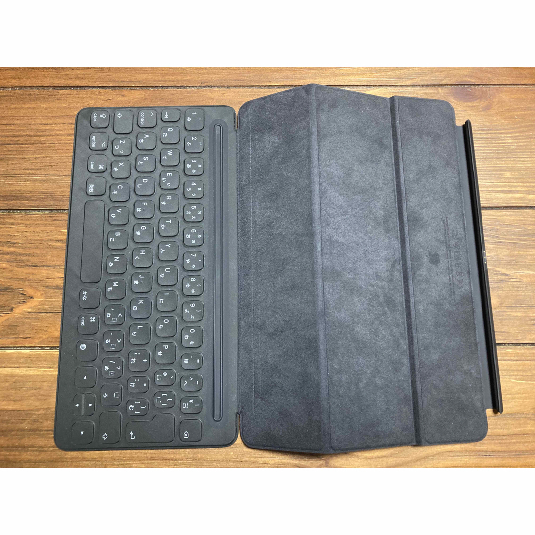 Apple(アップル)のSmart Keyboard 【スマートキーボード、iPad】 スマホ/家電/カメラのスマホアクセサリー(iPadケース)の商品写真