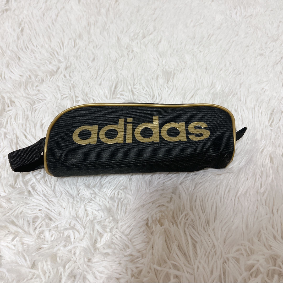 adidas(アディダス)のadidas アディダス 筆箱 ペンケース インテリア/住まい/日用品の文房具(ペンケース/筆箱)の商品写真