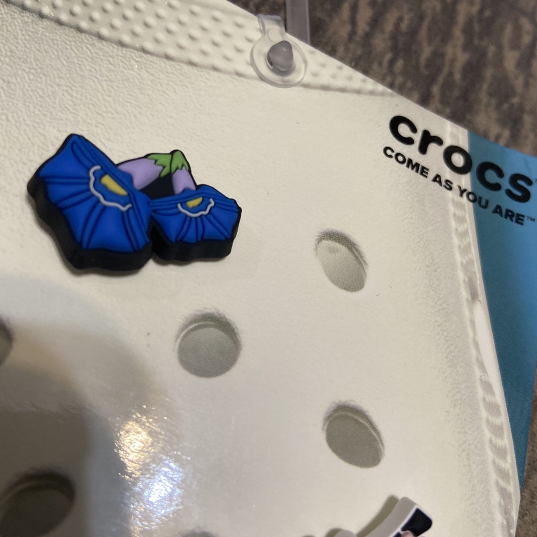 crocs(クロックス)のクロックス　シューレスチャーム　桜など  レディースの靴/シューズ(サンダル)の商品写真