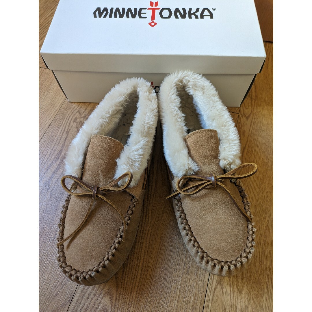 Minnetonka(ミネトンカ)のブーティー　ベージュ レディースの靴/シューズ(スリッポン/モカシン)の商品写真