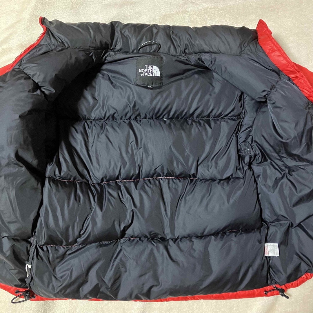 THE NORTH FACE(ザノースフェイス)の【XSサイズ】ノースフェイス　700　ダウンジャケット　赤　韓国 メンズのジャケット/アウター(ダウンジャケット)の商品写真