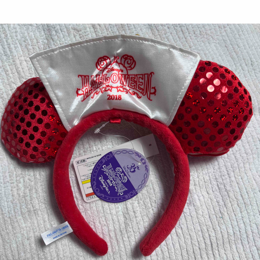 Disney(ディズニー)の新品 ディズニーランド ハートの女王 カチューシャ エンタメ/ホビーのおもちゃ/ぬいぐるみ(キャラクターグッズ)の商品写真