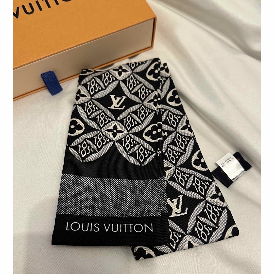 LOUIS VUITTON(ルイヴィトン)のルイヴィトン バンドー スカーフ ツイリー レディースのファッション小物(バンダナ/スカーフ)の商品写真