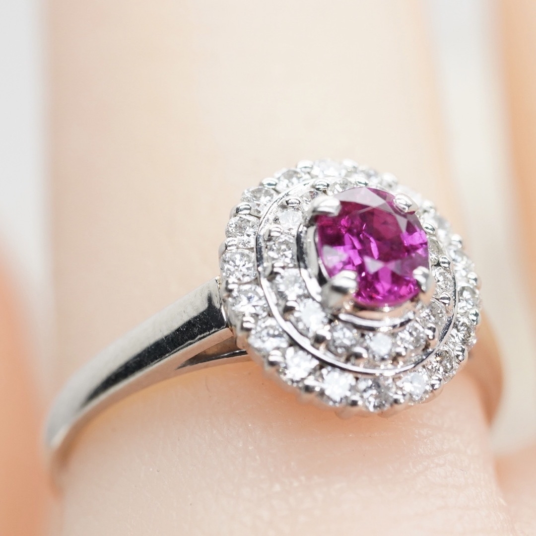 濃いピンクサファイア　リング　プラチナ　ダイヤモンド レディースのアクセサリー(リング(指輪))の商品写真