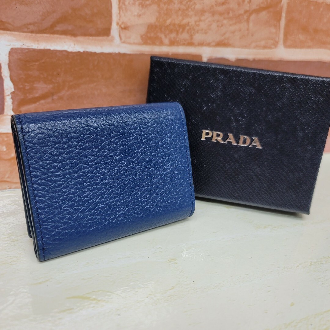 【新品・未使用】PRADA プラダ サフィアーノ 二つ折り財布 ネイビー 箱あり
