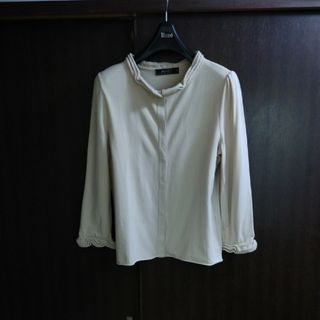 フォクシー(FOXEY)の定価6万円程度★綺麗★フォクシー★デザインカーディガン(カーディガン)