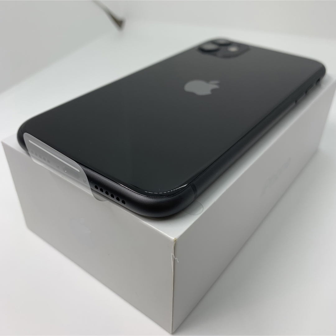 新品　iPhone 11 128 GB SIMフリー　Black 本体