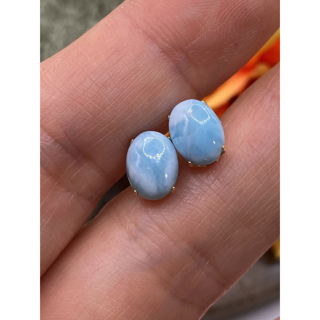 人気✨ヒーリングストーン（Larimar）ラリマーピアス　K18YG レディースのアクセサリー(ピアス)の商品写真