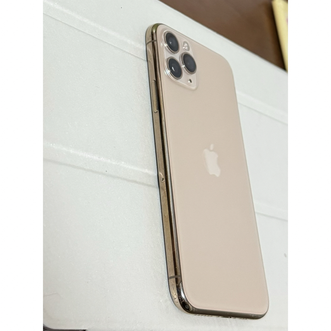 iPhone - iPhone 11 Pro ゴールド256GB ケース付き！SIMロック解除済み ...