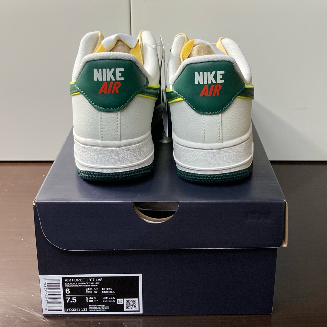 NIKE - 【新品24.5cm】NIKE エアフォース1'07 ホワイト/グリーン