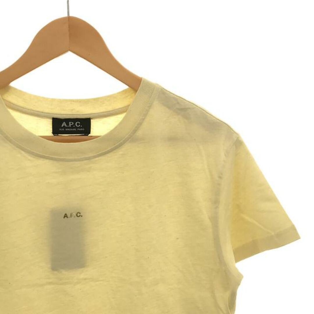 A.P.C(アーペーセー)の【新品】  A.P.C. / アーペーセー | ロゴ  Tシャツ | XS | イエロー | レディース レディースのトップス(Tシャツ(半袖/袖なし))の商品写真