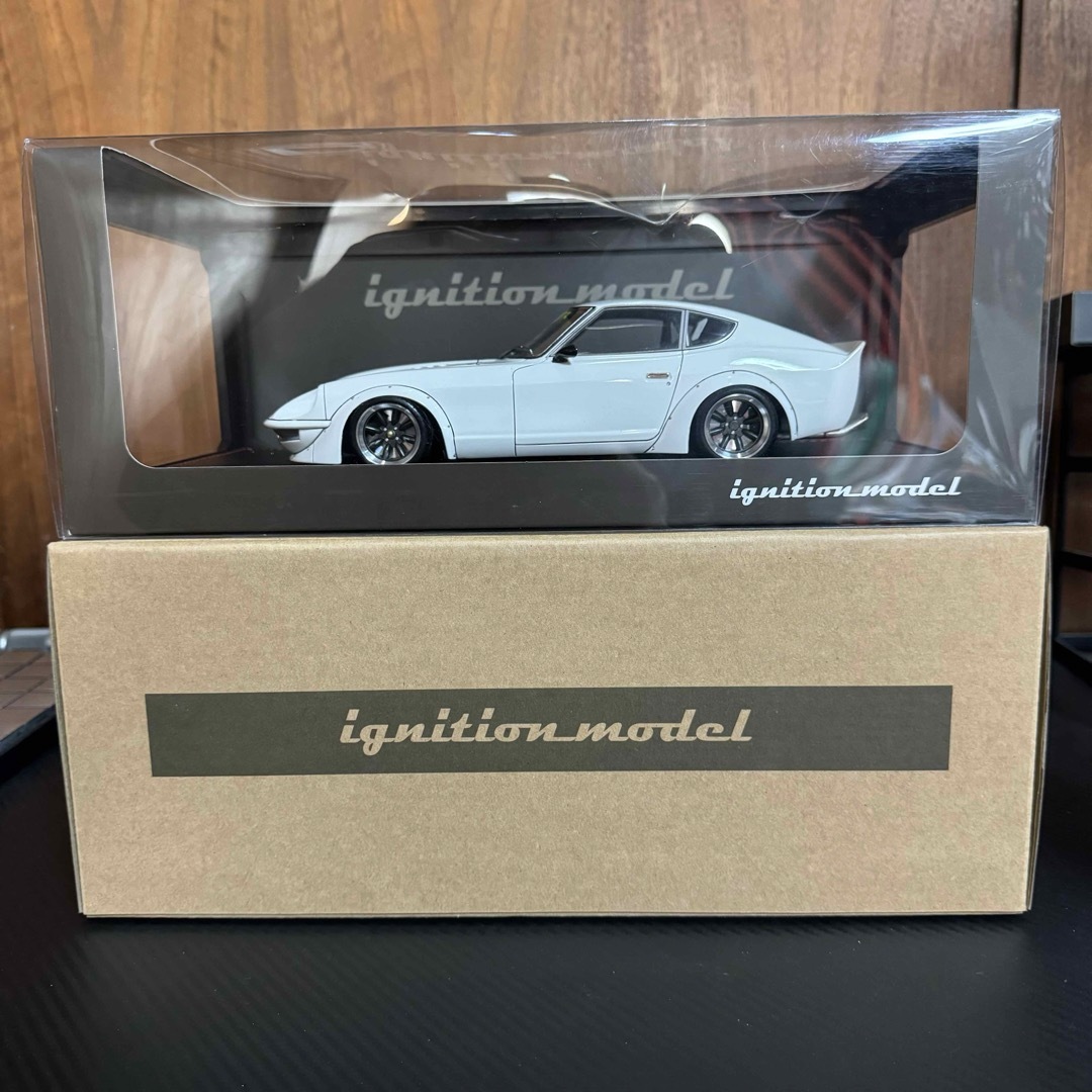 イグニッションモデル1/18LB−WORKSフェアレディZ (S30)カスタム イグニッションモデル1/18LB−WORKSフェアレディZ (S30)カスタム