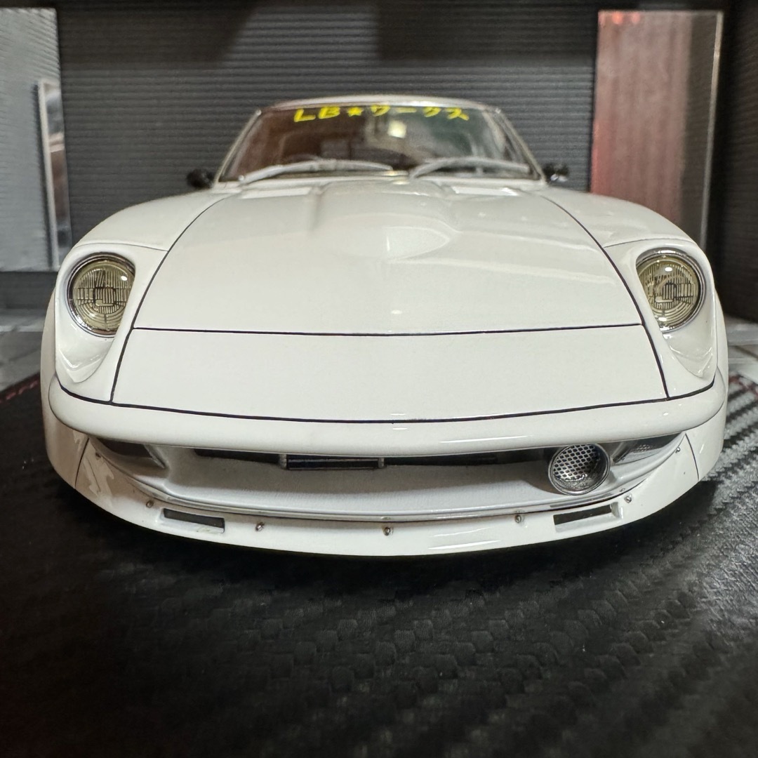 イグニッションモデル1/18LB−WORKSフェアレディZ (S30)カスタム イグニッションモデル1/18LB−WORKSフェアレディZ (S30)カスタム