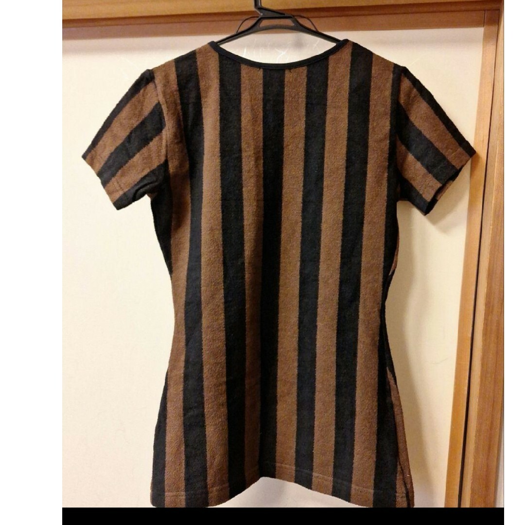 FENDI(フェンディ)の新品　FENDI　フェンディ　44　ペカン柄　半袖　カットソー　Tシャツ　L レディースのトップス(Tシャツ(半袖/袖なし))の商品写真