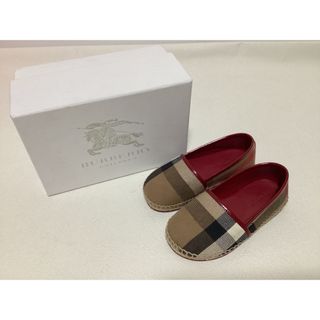 バーバリー(BURBERRY)の⭐︎美品⭐︎BURBERRY ノバチェック　靴　size25 EU(スリッポン)