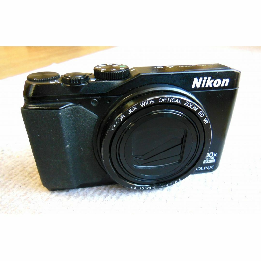 コンパクトデジタルカメラNIKON/ニコン COOLPIX S9900 重厚感のあるコンデジ現役稼働中