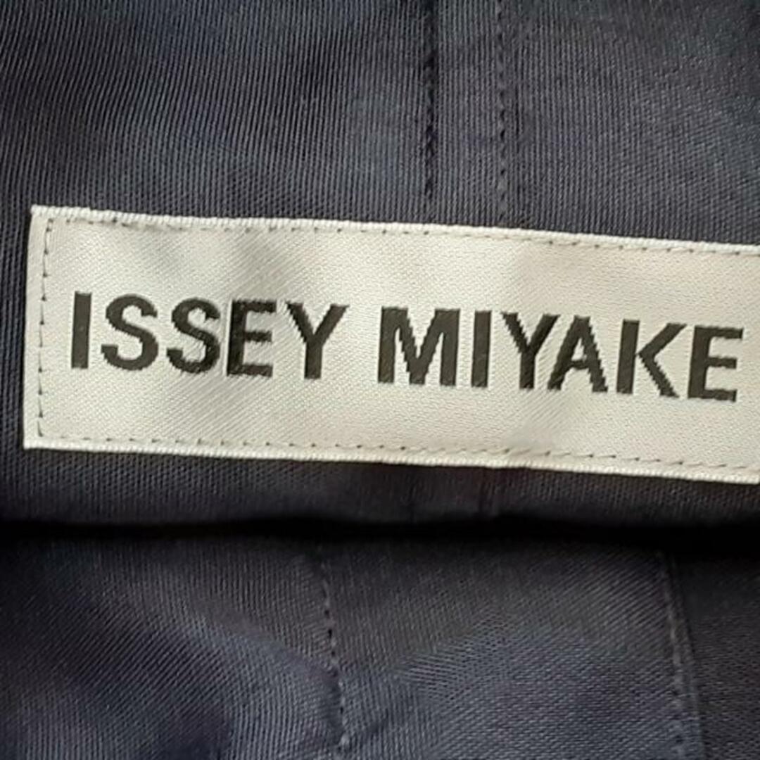 ISSEY MIYAKE - イッセイミヤケ コート サイズ2 M美品 -の通販 by