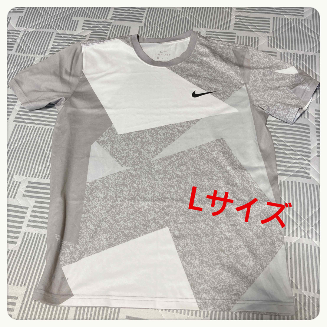 NIKE  DRY-FIT シャツ スポーツ/アウトドアのサッカー/フットサル(ウェア)の商品写真