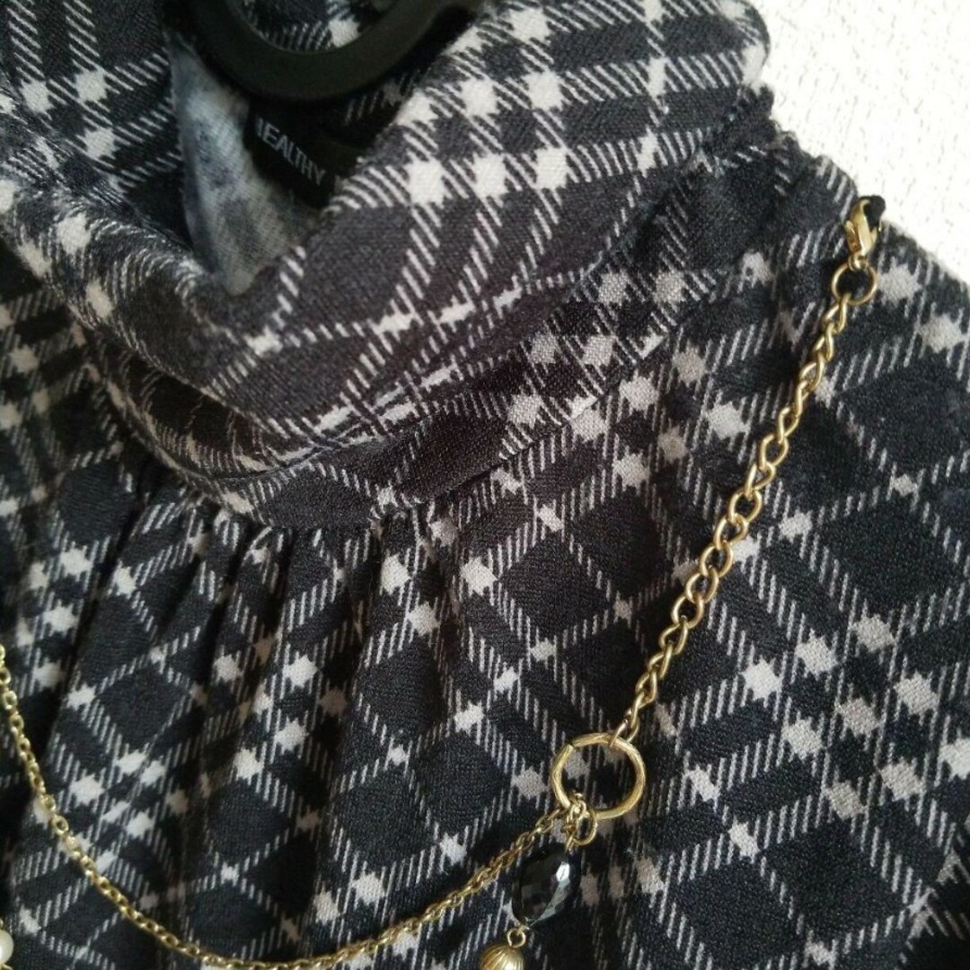 しまむら(シマムラ)のアンサンブル 半袖ニット カーディガン ネックレス付き レディースのトップス(アンサンブル)の商品写真