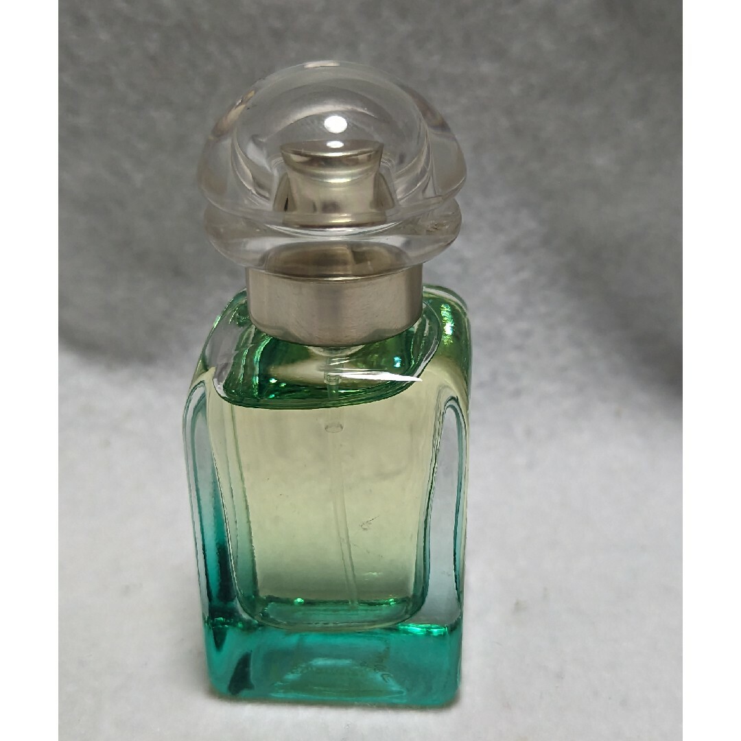 Hermes(エルメス)の美品エルメスナイルの庭オードトワレ30ml コスメ/美容の香水(香水(女性用))の商品写真