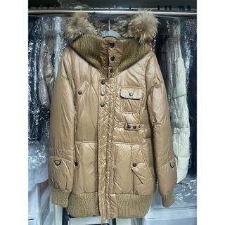 バーバリーブルーレーベル(BURBERRY BLUE LABEL)の最終値下げ　BURBERRY　ダウンファー　ジャケット　コート　40(ダウンコート)