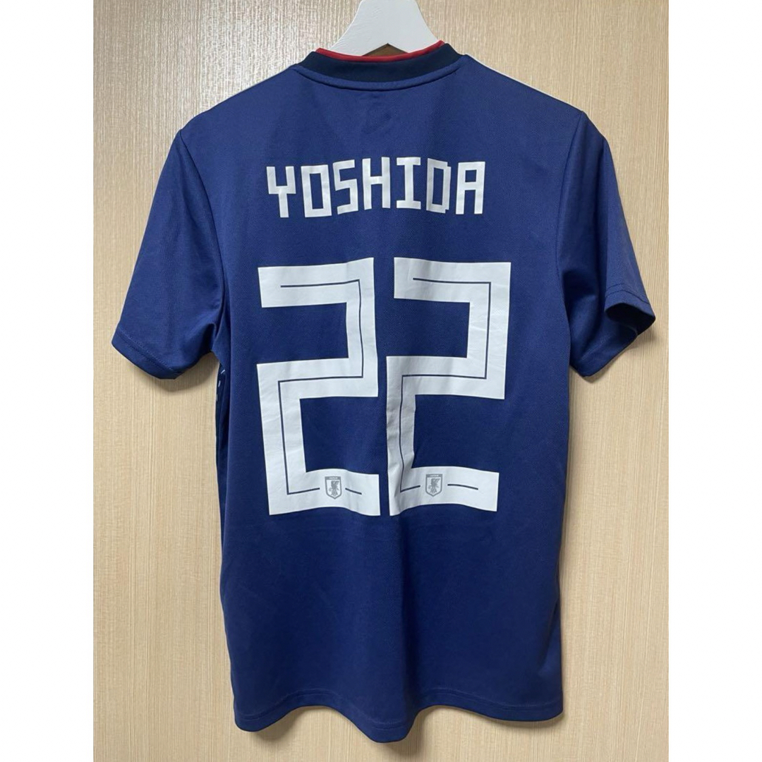 サッカー　日本代表　吉田麻也　ユニフォーム　Mサイズ エンタメ/ホビーのタレントグッズ(スポーツ選手)の商品写真