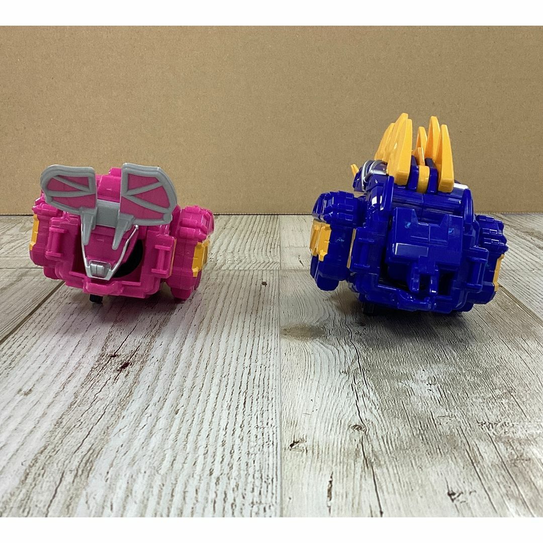 獣電戦隊キョウリュウジャー カミツキ合体 DXキョウリュウジン