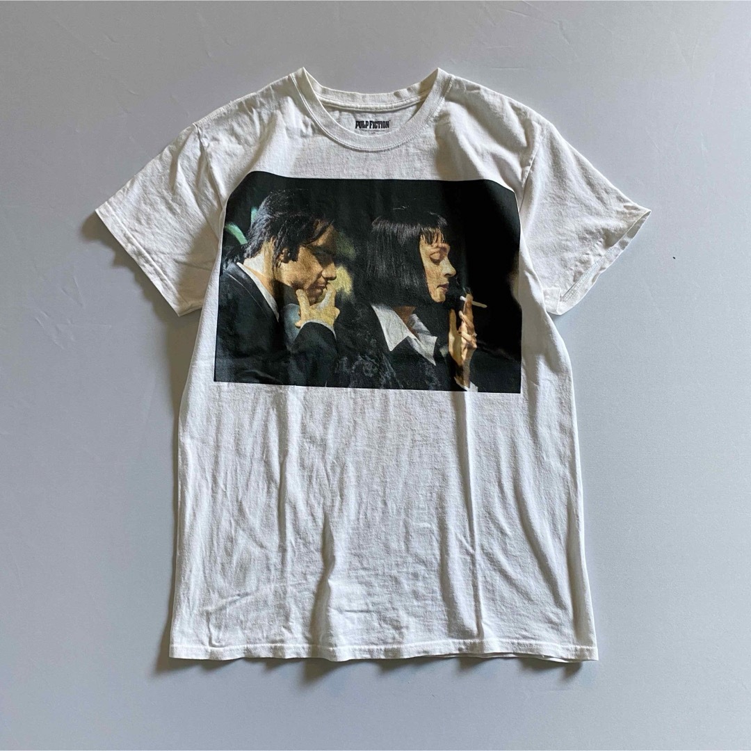 Urban Outfitters(アーバンアウトフィッターズ)のPULP FICTIONパルプフィクションアーバンアウトフィッターズ メンズのトップス(Tシャツ/カットソー(半袖/袖なし))の商品写真