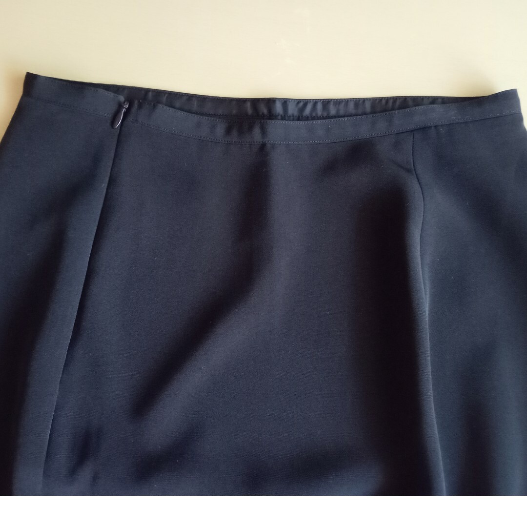 agnes b.(アニエスベー)のagnès b.黒のタイトスカート レディースのスカート(ひざ丈スカート)の商品写真