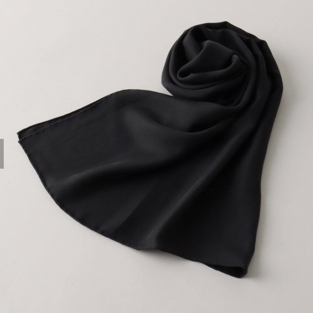 DEUXIEME CLASSE(ドゥーズィエムクラス)のDeuxieme Classe *シルク スカーフ　ブラック レディースのファッション小物(バンダナ/スカーフ)の商品写真