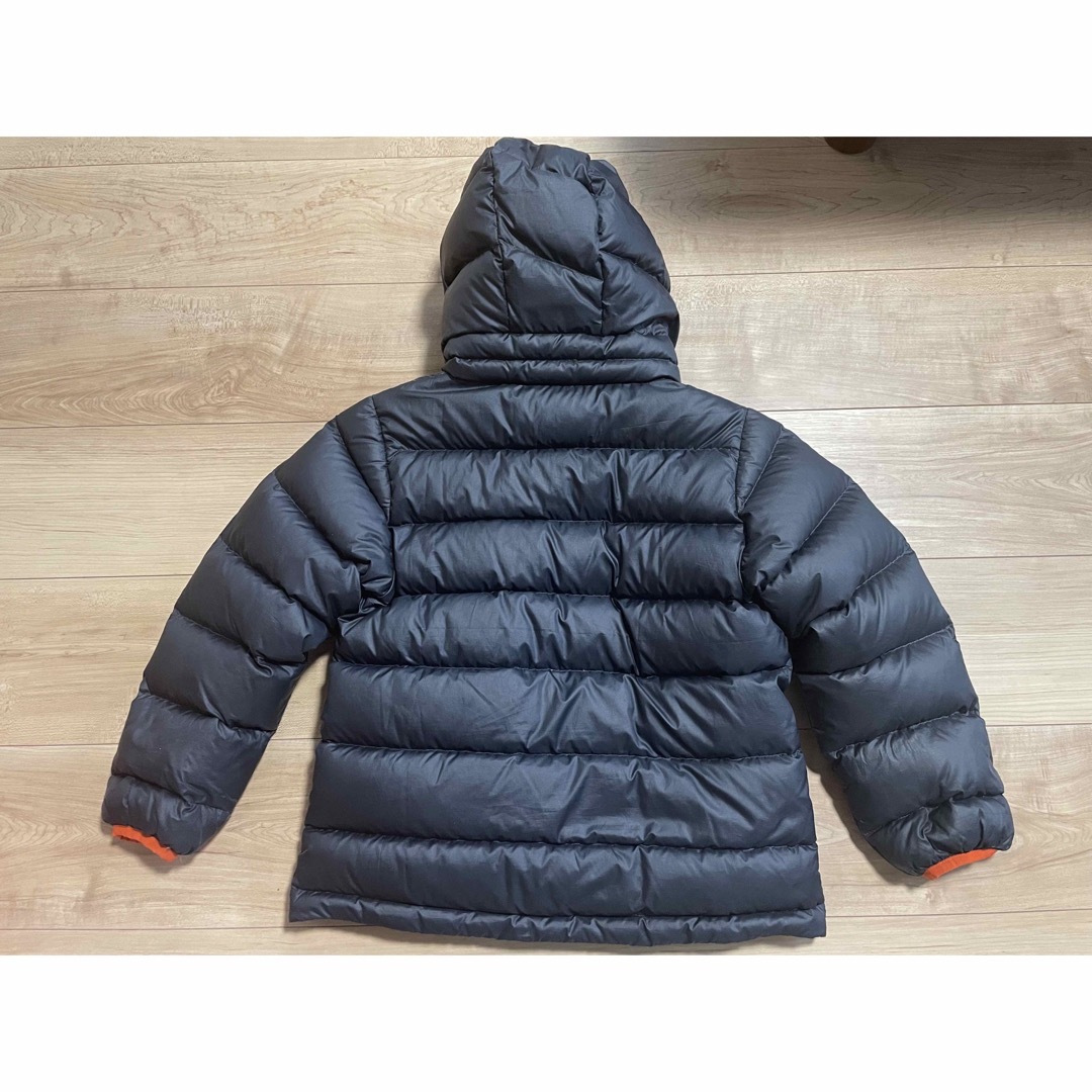 patagonia(パタゴニア)のパタゴニア  ダウン　ボーイズ　ＸＳ キッズ/ベビー/マタニティのキッズ服男の子用(90cm~)(ジャケット/上着)の商品写真