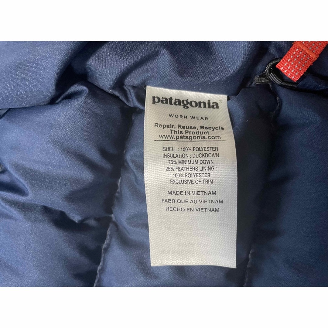 patagonia(パタゴニア)のパタゴニア  ダウン　ボーイズ　ＸＳ キッズ/ベビー/マタニティのキッズ服男の子用(90cm~)(ジャケット/上着)の商品写真