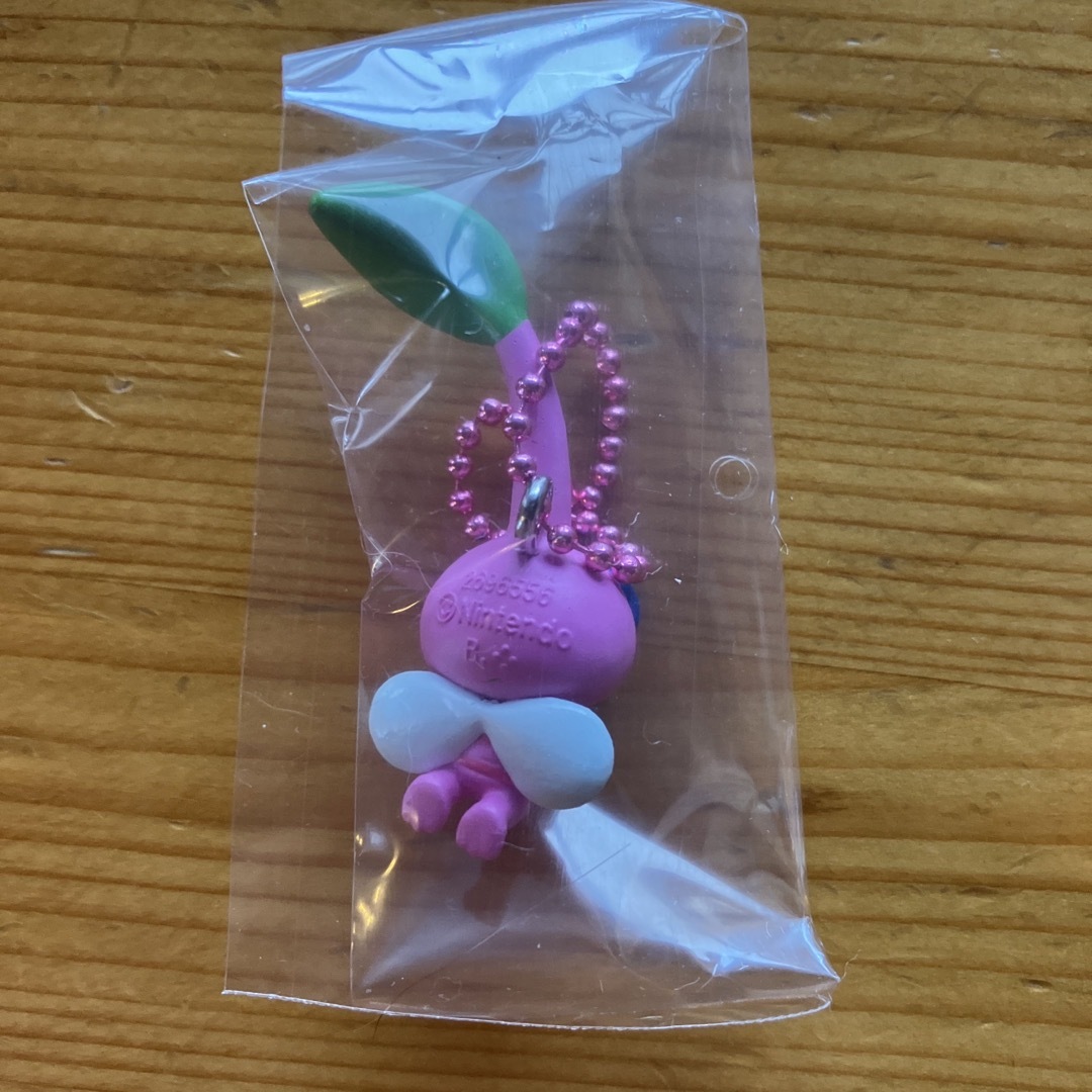 任天堂(ニンテンドウ)のピクミングミ🍬キーホルダー🌸羽🪶 メンズのファッション小物(キーホルダー)の商品写真