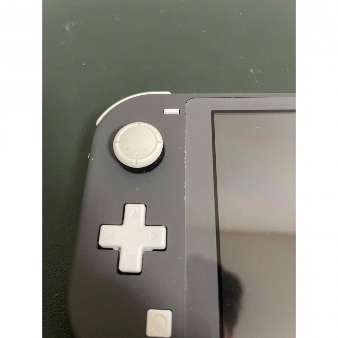 任天堂Switch light  エンタメ/ホビーのゲームソフト/ゲーム機本体(携帯用ゲーム機本体)の商品写真